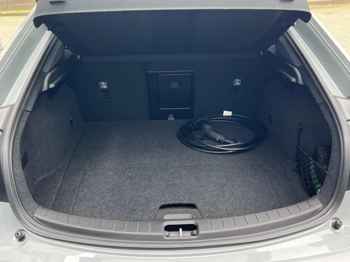 Long Range Single Motor Prime 82 kWh Panoramadak / comfortstoelen/ apple carplay / google