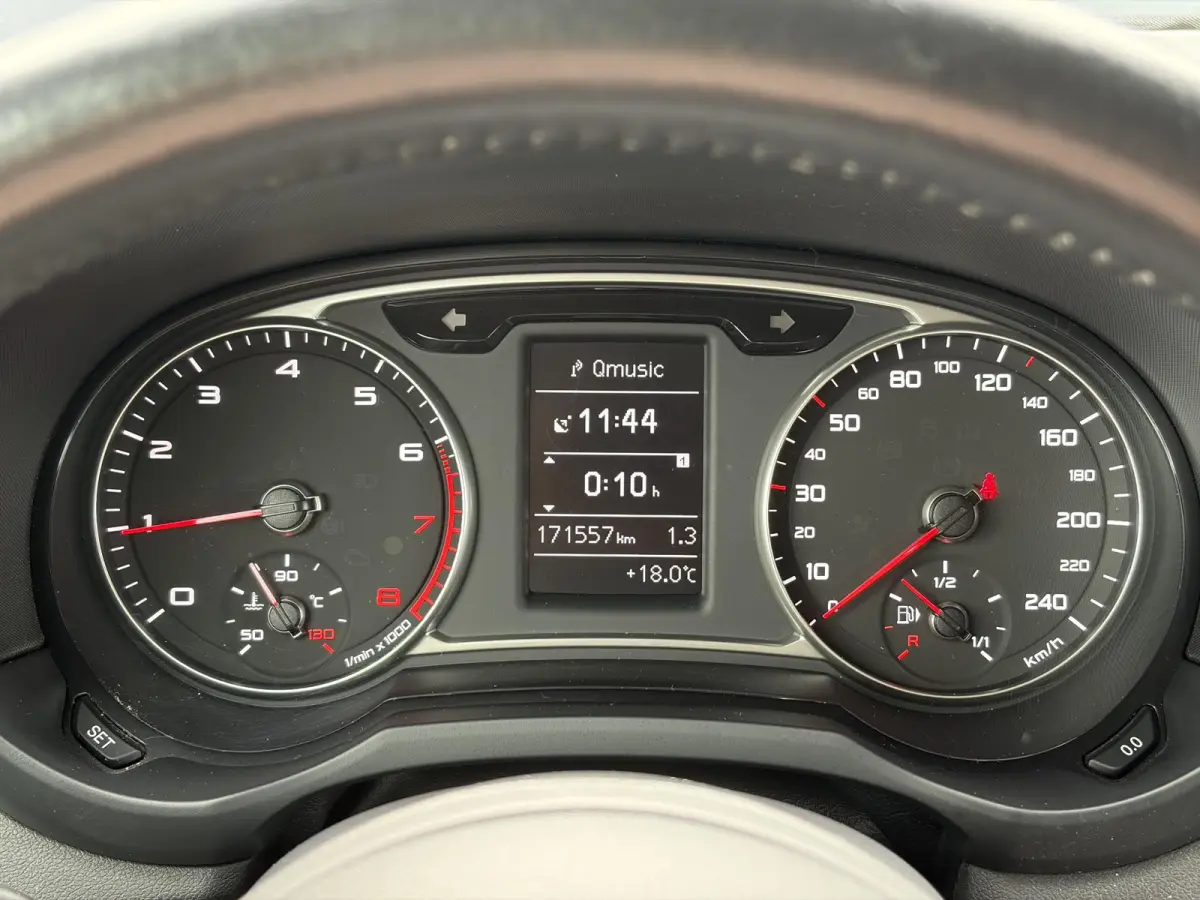 1.0 TFSI Advance ✓1e Eigenaar✓Net beurt gehad✓Navi✓Keyless✓Clima✓Cruise✓17'' Lm velgen✓5 Deurs✓95pk✓Pdc✓N.A.P✓Apk tot 01-2027