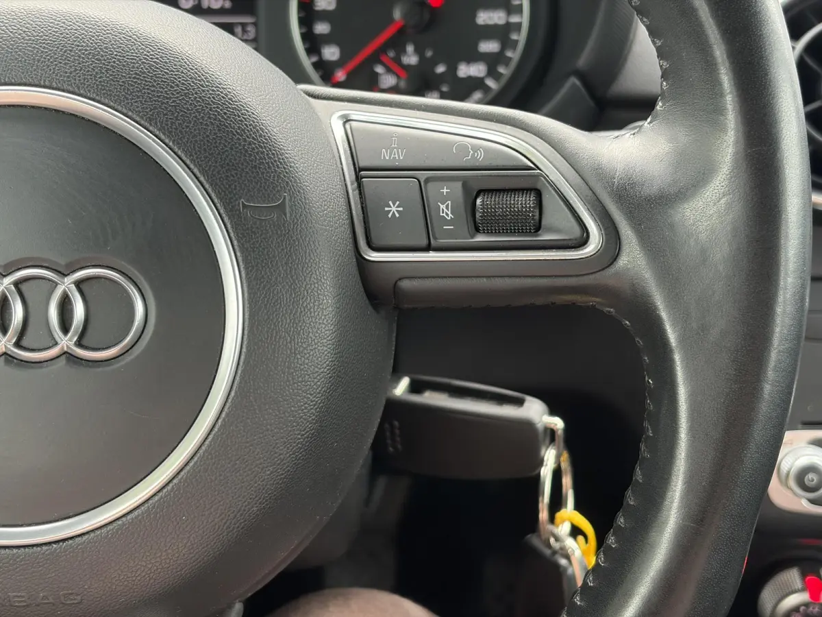 1.0 TFSI Advance ✓1e Eigenaar✓Net beurt gehad✓Navi✓Keyless✓Clima✓Cruise✓17'' Lm velgen✓5 Deurs✓95pk✓Pdc✓N.A.P✓Apk tot 01-2027