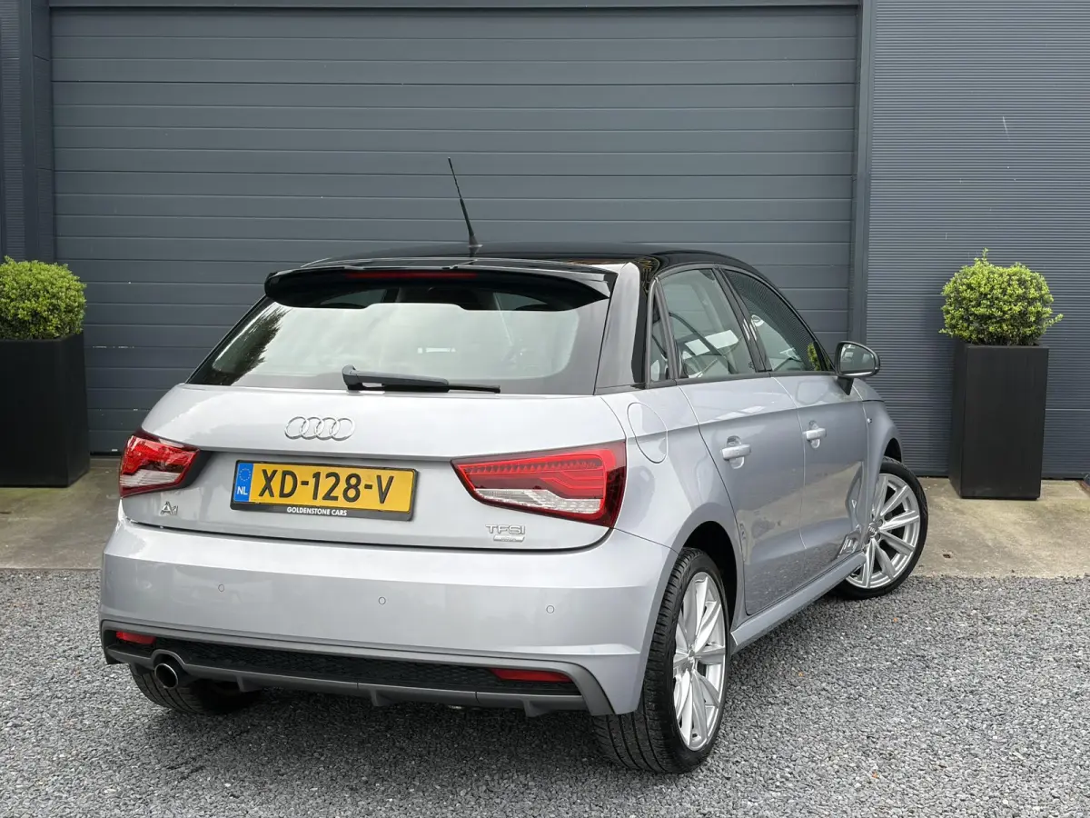 1.0 TFSI Advance ✓1e Eigenaar✓Net beurt gehad✓Navi✓Keyless✓Clima✓Cruise✓17'' Lm velgen✓5 Deurs✓95pk✓Pdc✓N.A.P✓Apk tot 01-2027