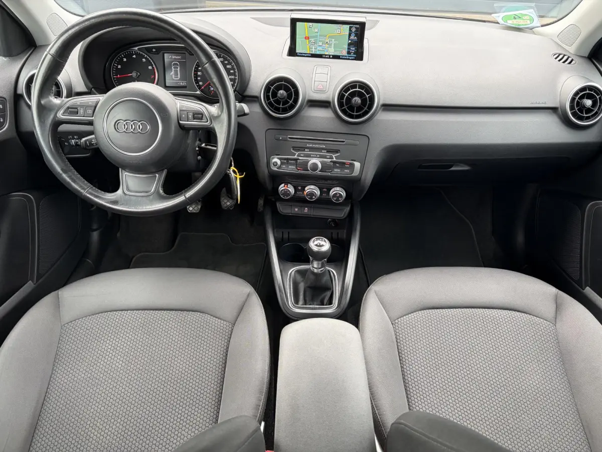 1.0 TFSI Advance ✓1e Eigenaar✓Net beurt gehad✓Navi✓Keyless✓Clima✓Cruise✓17'' Lm velgen✓5 Deurs✓95pk✓Pdc✓N.A.P✓Apk tot 01-2027