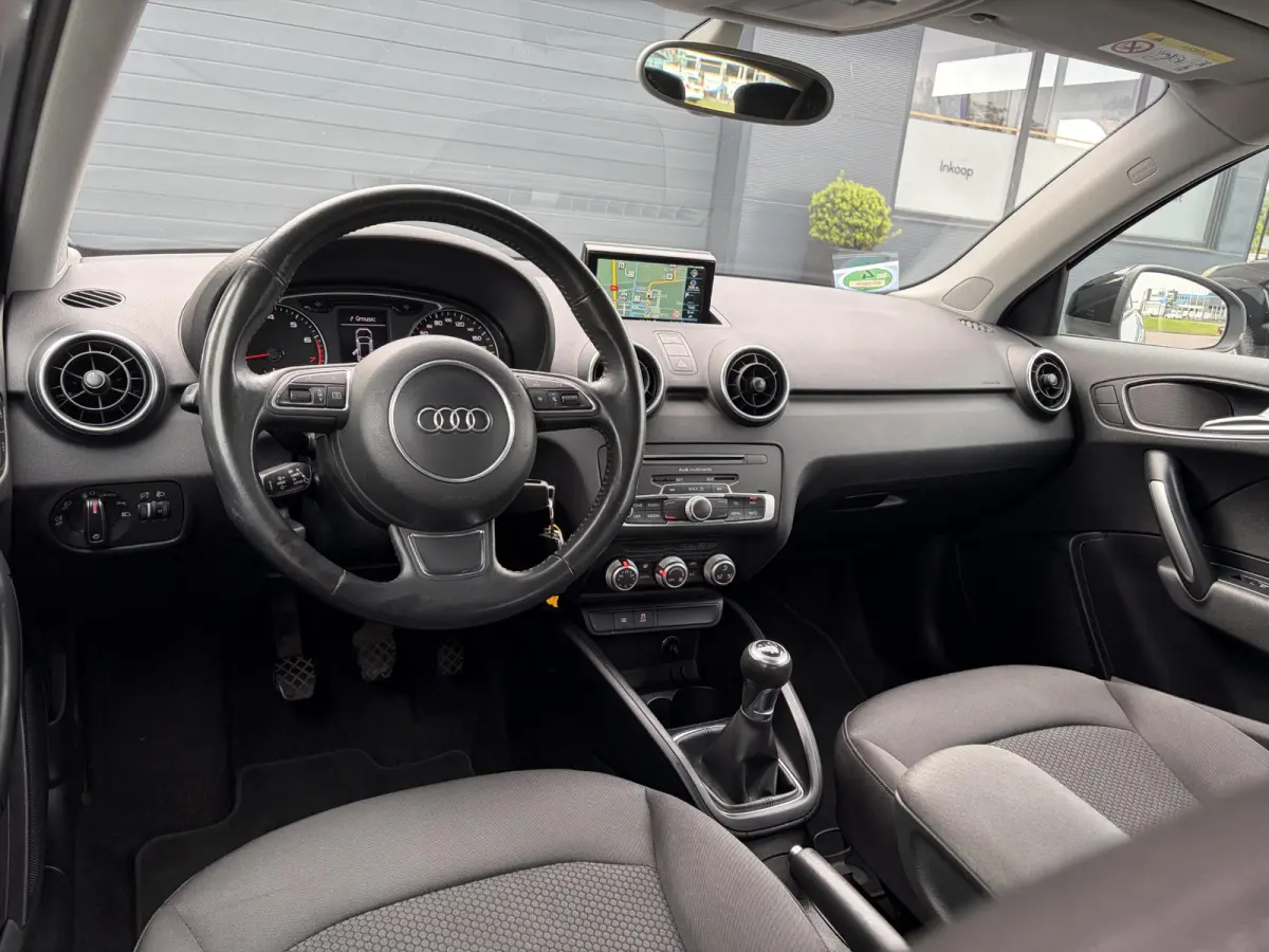 1.0 TFSI Advance ✓1e Eigenaar✓Net beurt gehad✓Navi✓Keyless✓Clima✓Cruise✓17'' Lm velgen✓5 Deurs✓95pk✓Pdc✓N.A.P✓Apk tot 01-2027