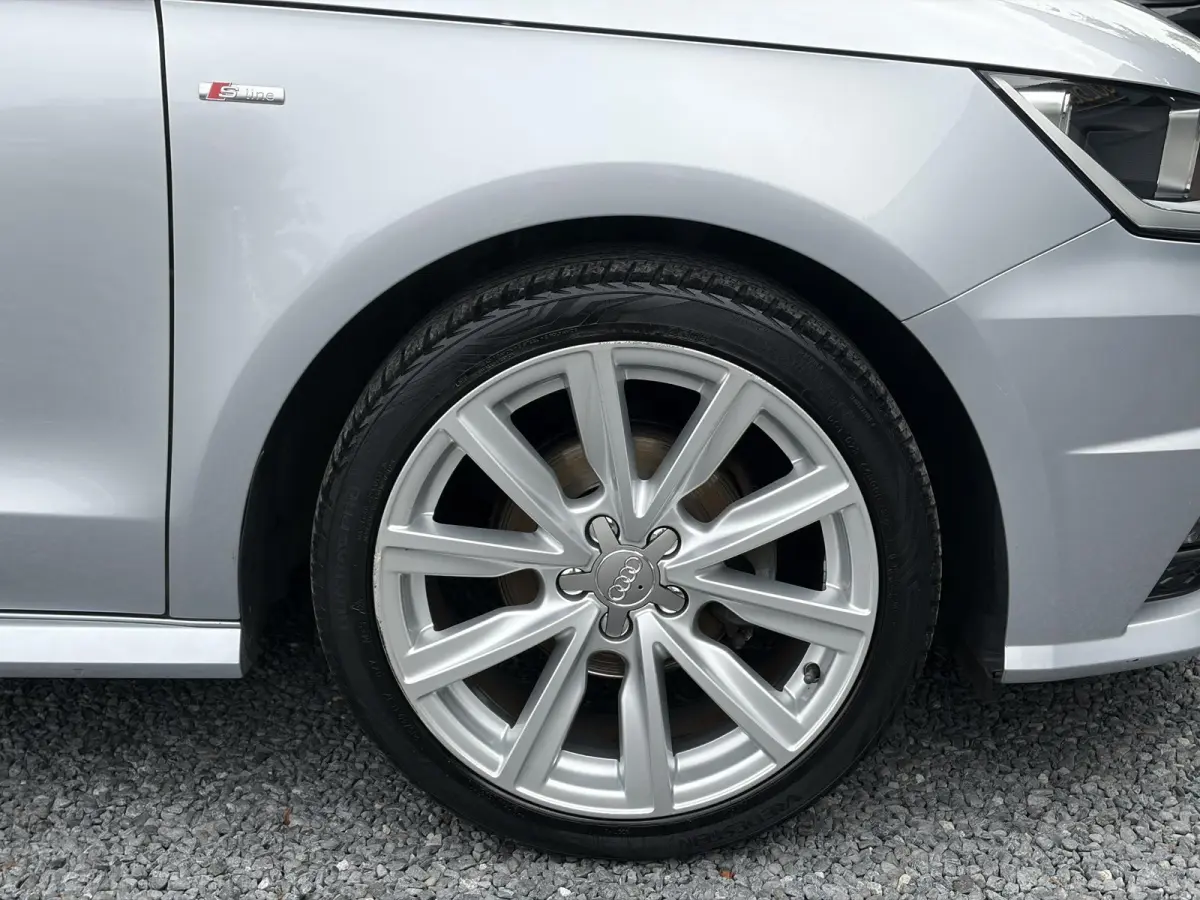 1.0 TFSI Advance ✓1e Eigenaar✓Net beurt gehad✓Navi✓Keyless✓Clima✓Cruise✓17'' Lm velgen✓5 Deurs✓95pk✓Pdc✓N.A.P✓Apk tot 01-2027