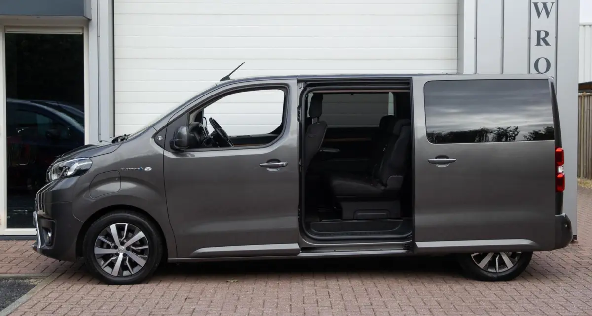 Shuttle Extra Range 75 kWh 8-Persoons