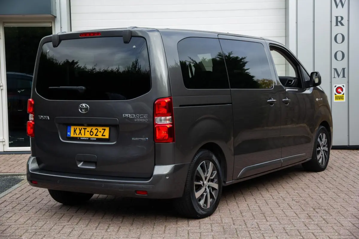 Shuttle Extra Range 75 kWh 8-Persoons