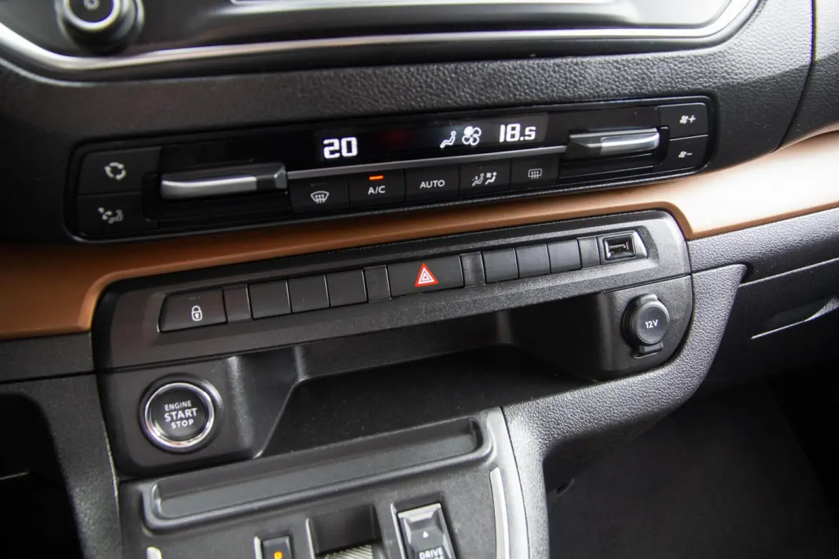 Shuttle Extra Range 75 kWh 8-Persoons