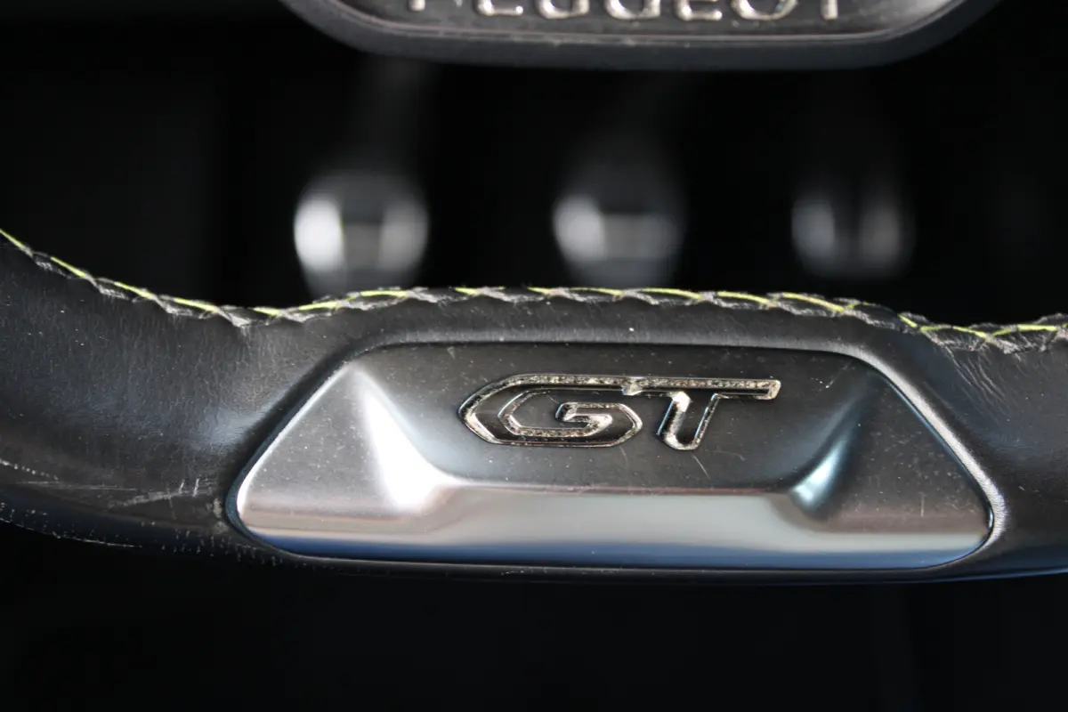 1.2 PureTech GT Pack