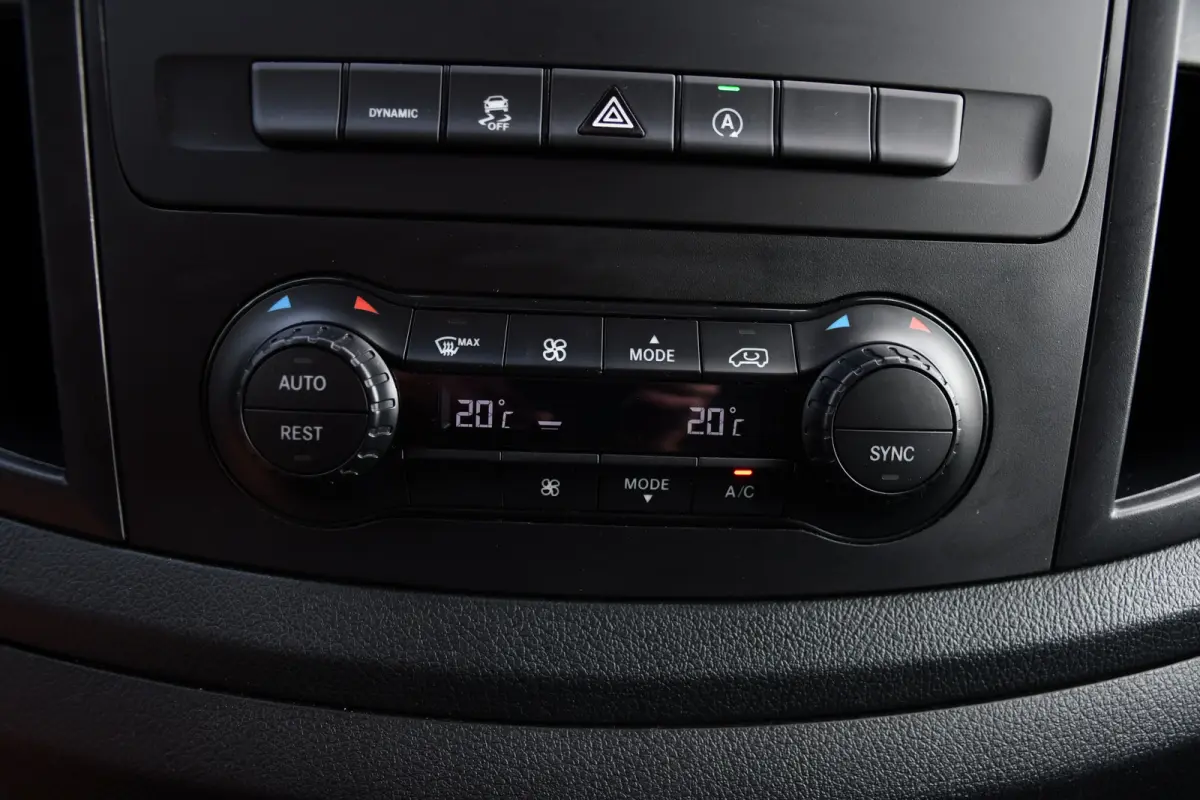 CDI L2 PB Edition Camera, Cruise, Carplay, 190pk, LED, Multimedia, Clima, Automaat, Uniek!