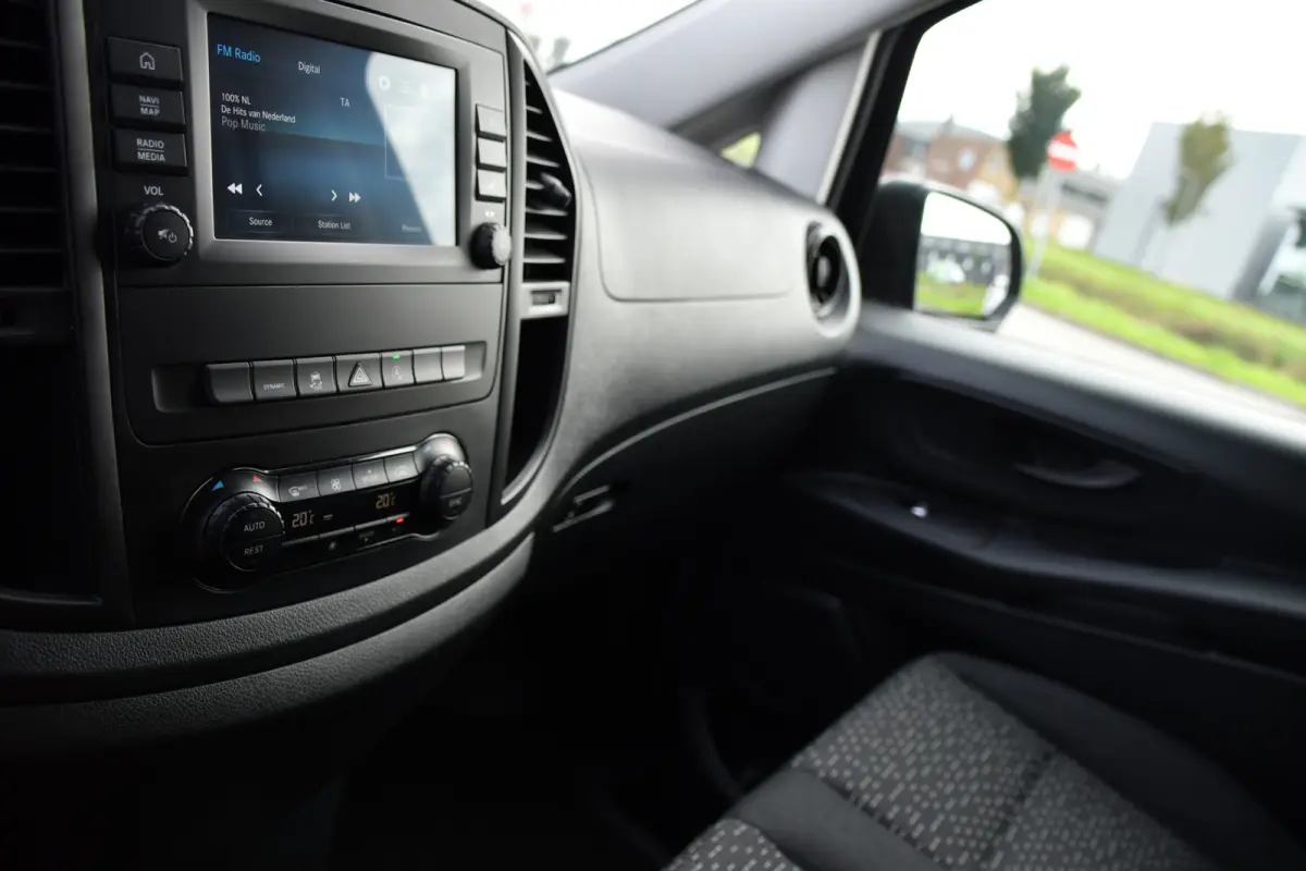 CDI L2 PB Edition Camera, Cruise, Carplay, 190pk, LED, Multimedia, Clima, Automaat, Uniek!