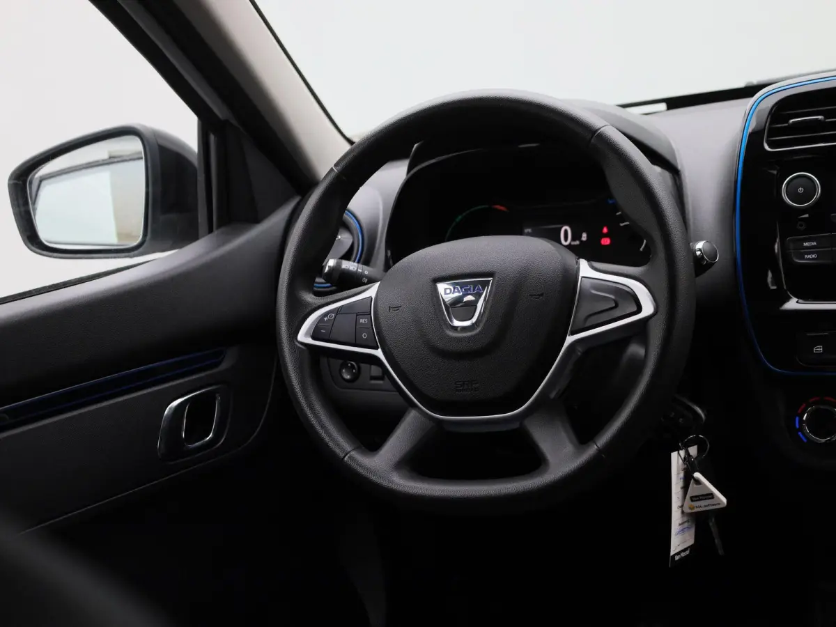 Comfort 27 kWh | BTW AUTO | AIRCO | PARKEERSENSOREN | DAKRAILS