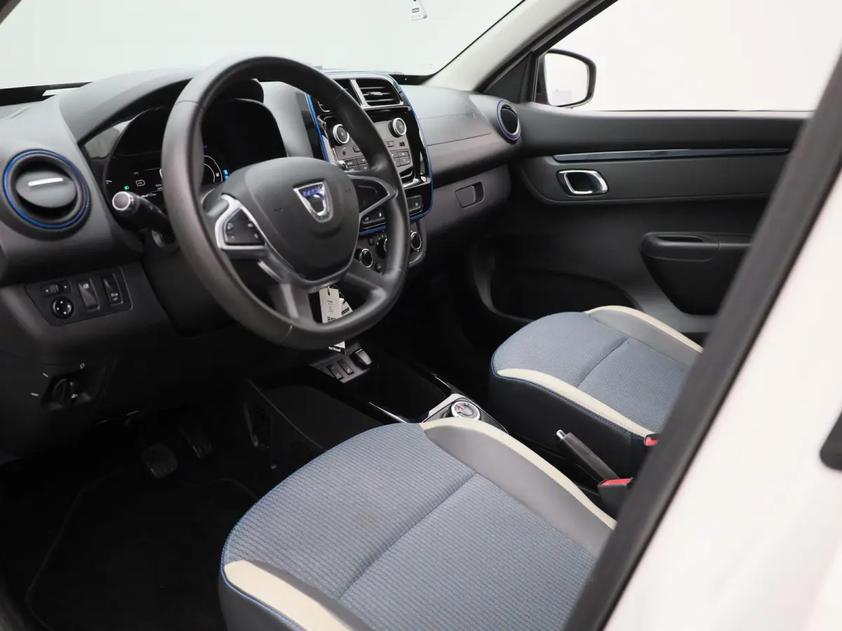 Comfort 27 kWh | BTW AUTO | AIRCO | PARKEERSENSOREN | DAKRAILS