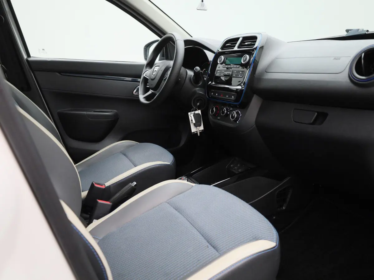 Comfort 27 kWh | BTW AUTO | AIRCO | PARKEERSENSOREN | DAKRAILS