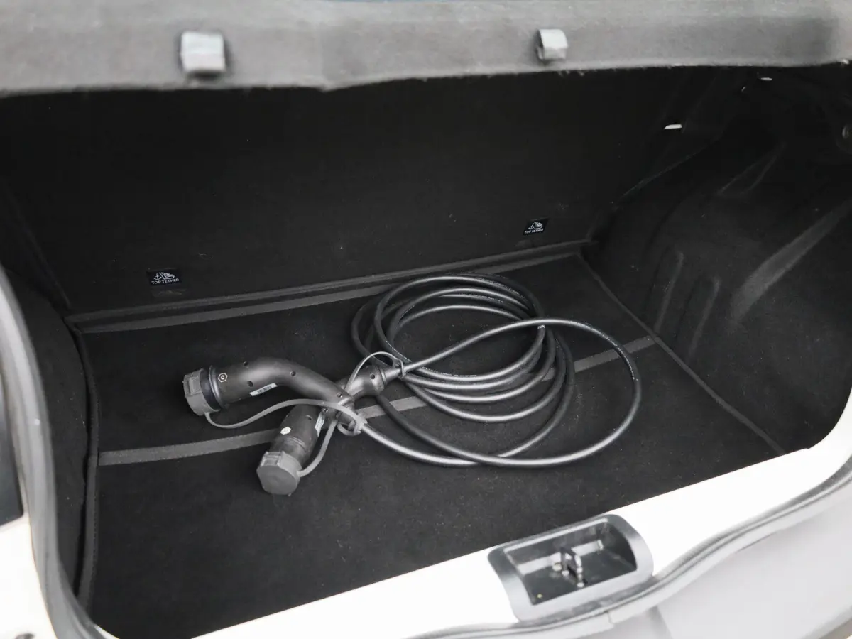 Comfort 27 kWh | BTW AUTO | AIRCO | PARKEERSENSOREN | DAKRAILS