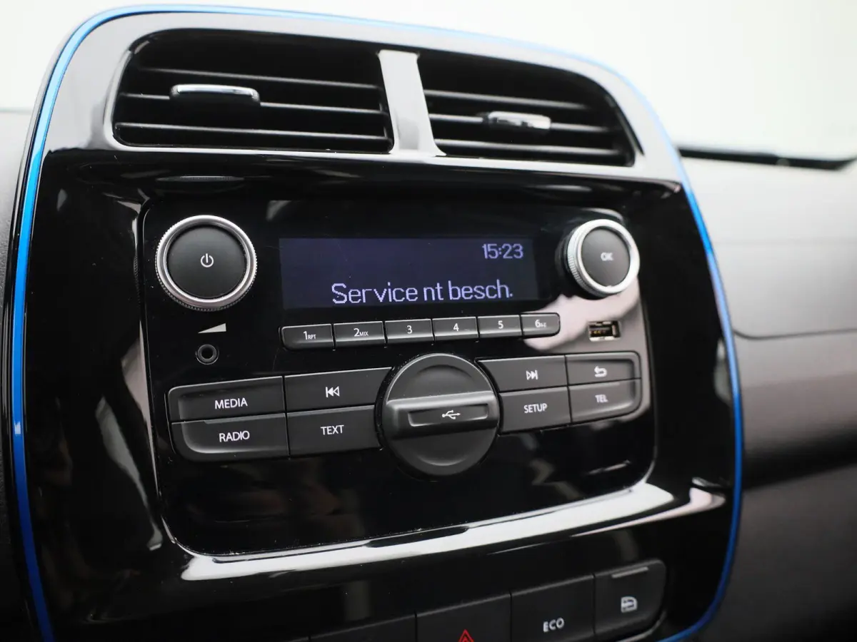 Comfort 27 kWh | BTW AUTO | AIRCO | PARKEERSENSOREN | DAKRAILS
