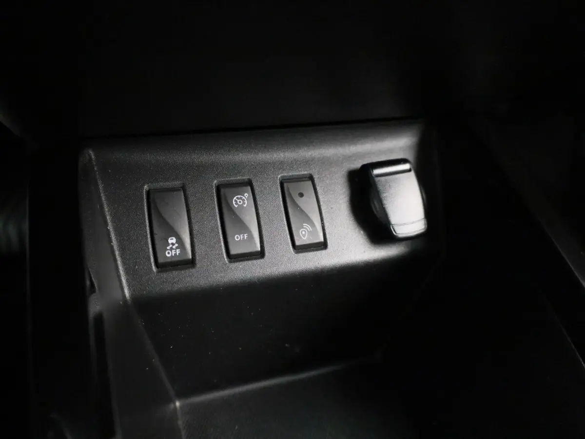 Comfort 27 kWh | BTW AUTO | AIRCO | PARKEERSENSOREN | DAKRAILS