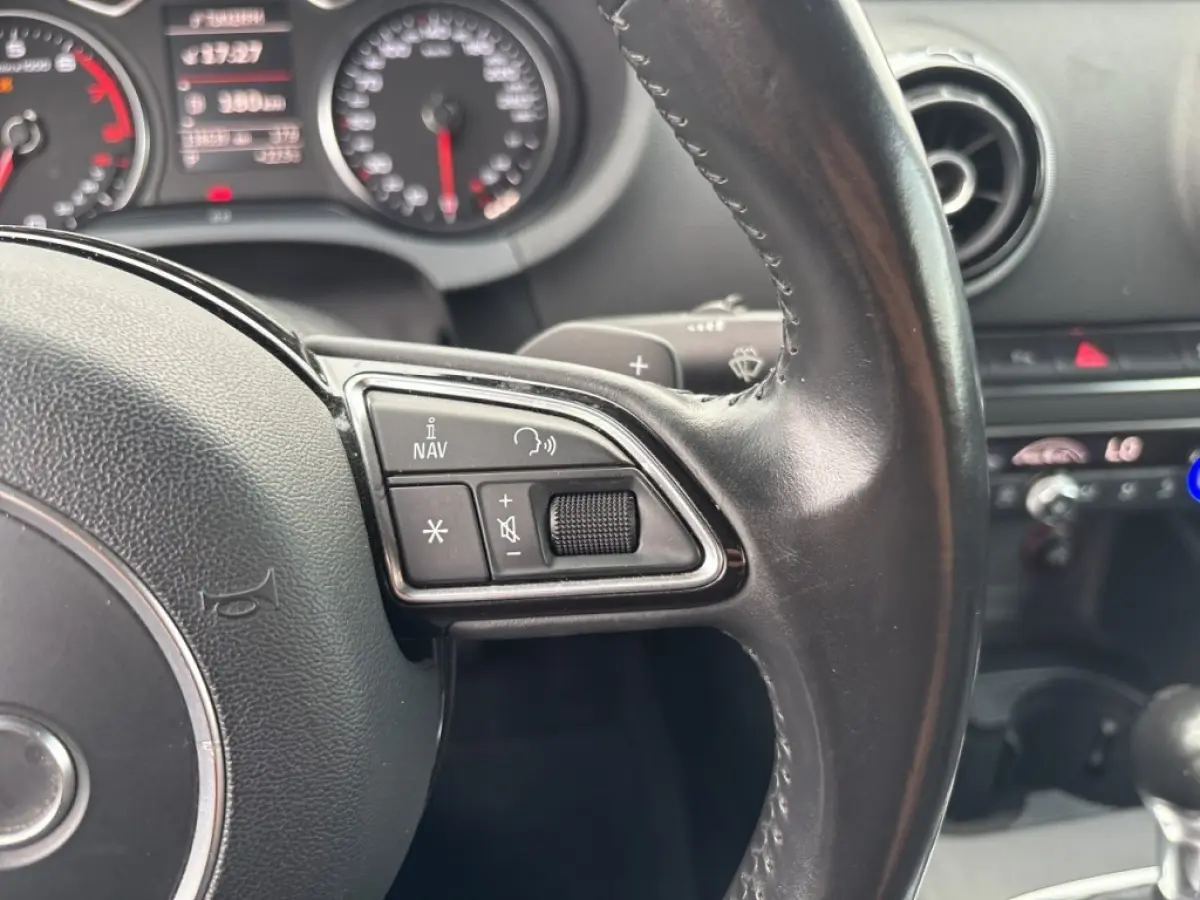 1.8 TFSI S-TRONIC AMBITION PDC/HALF-LEDER/B&O/ACC/STOELVERW/NAVI