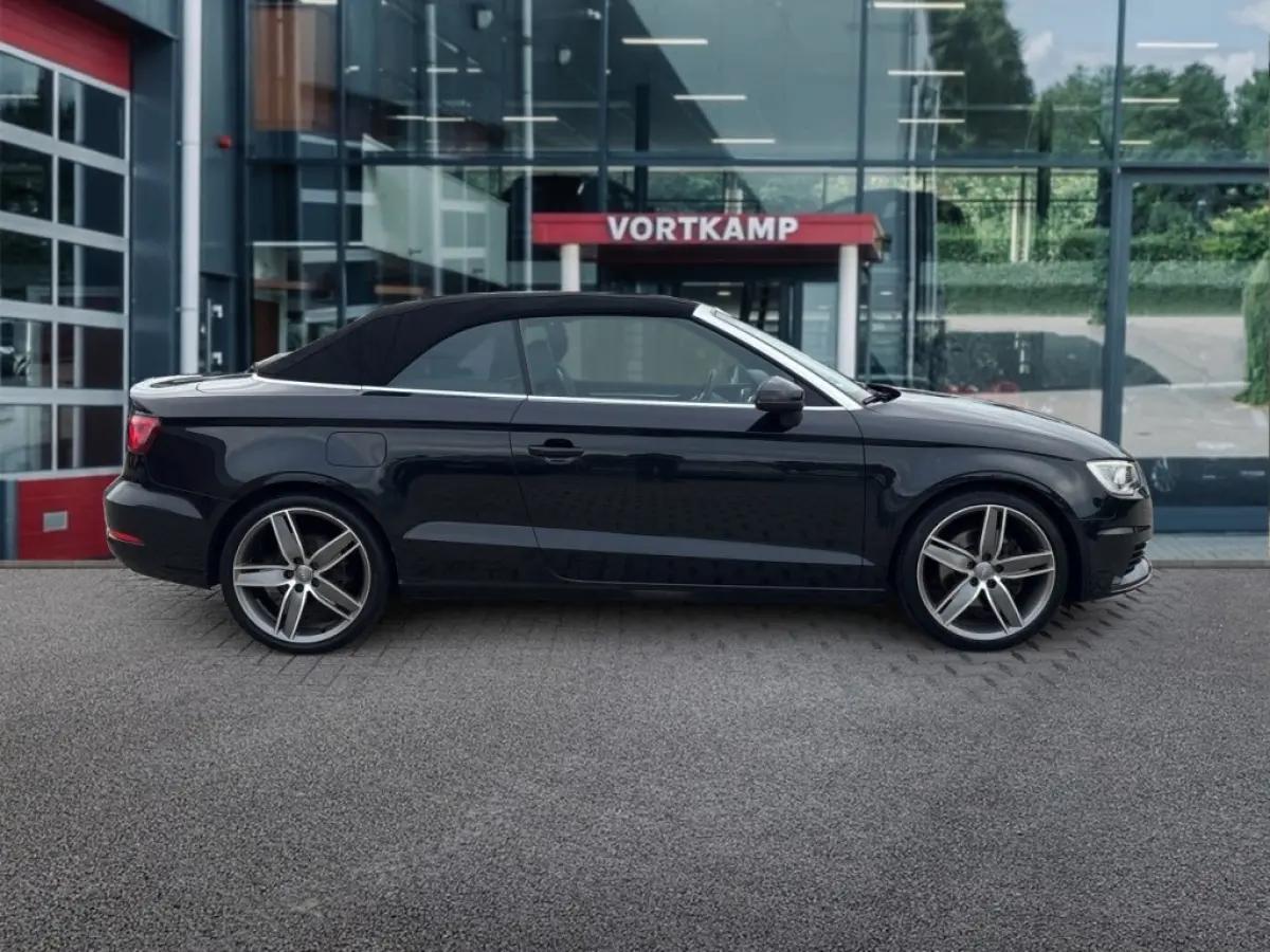 1.8 TFSI S-TRONIC AMBITION PDC/HALF-LEDER/B&O/ACC/STOELVERW/NAVI