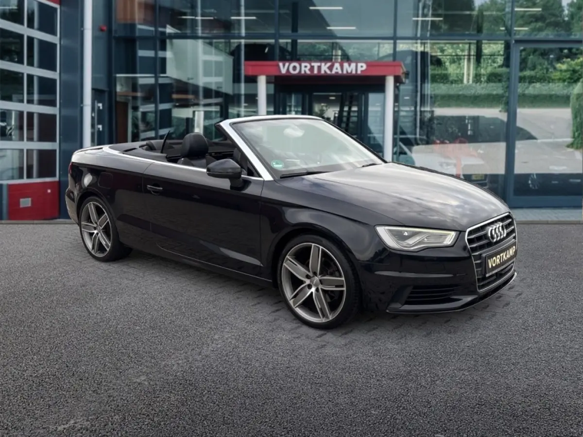 1.8 TFSI S-TRONIC AMBITION PDC/HALF-LEDER/B&O/ACC/STOELVERW/NAVI