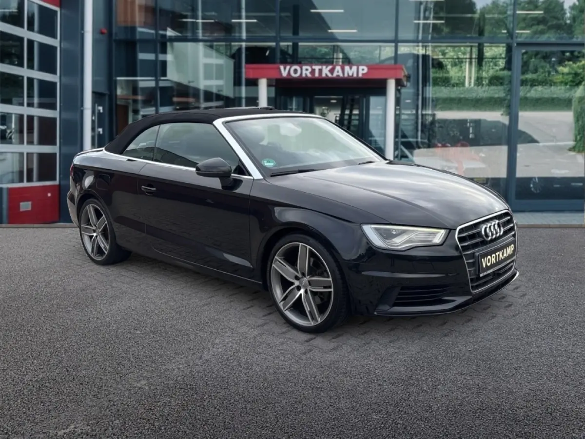 1.8 TFSI S-TRONIC AMBITION PDC/HALF-LEDER/B&O/ACC/STOELVERW/NAVI