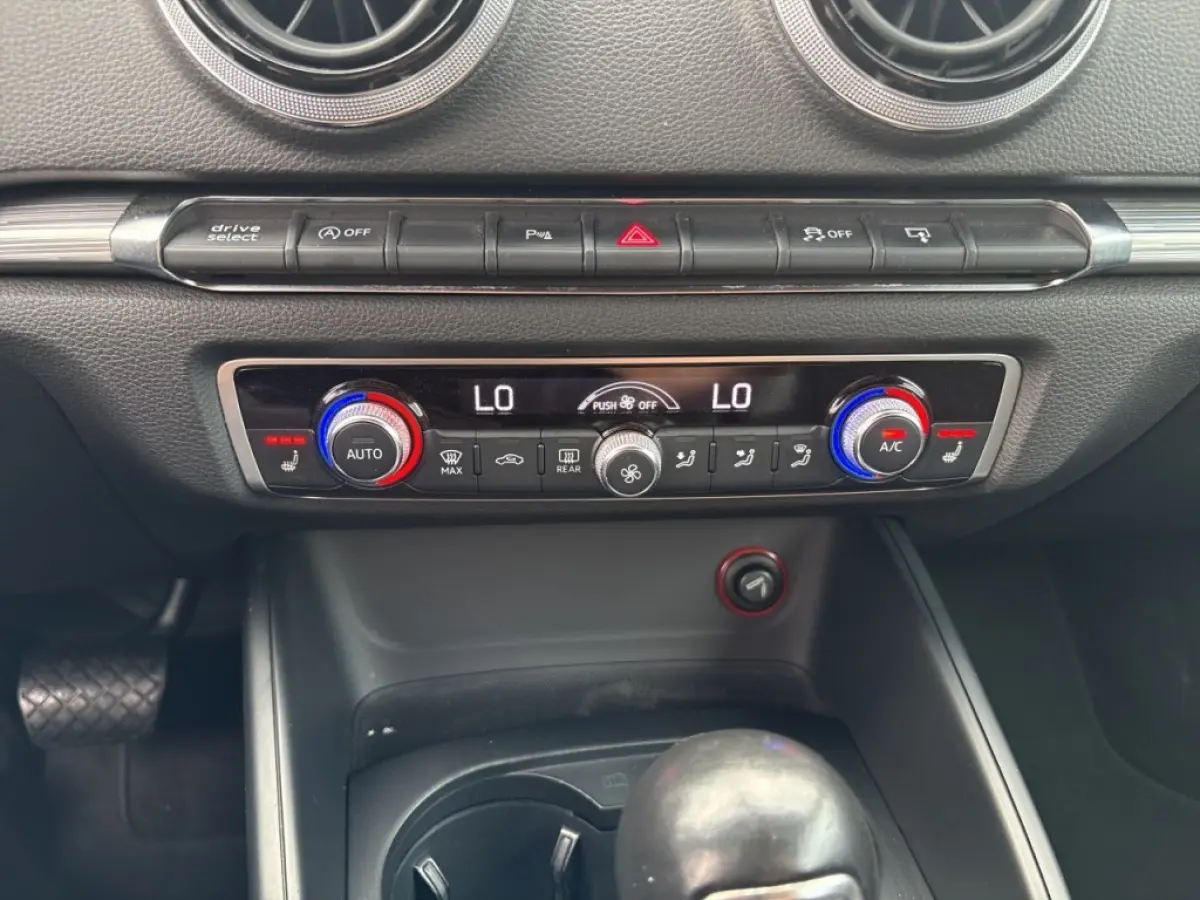 1.8 TFSI S-TRONIC AMBITION PDC/HALF-LEDER/B&O/ACC/STOELVERW/NAVI