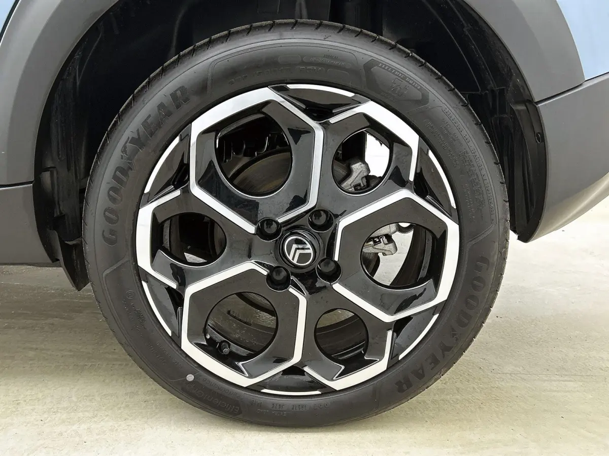 Max Comfort Range 44 kWh 113pk | Accu 96% | 3-fase laden | Lage kilometerstand | Navigatie | Achteruitrijcamera | Climate Control | Cruise Control | Parkeersensoren | Bluetooth | Draadloze A