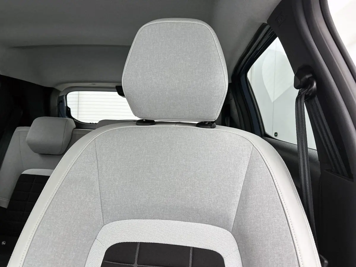 Max Comfort Range 44 kWh 113pk | Accu 96% | 3-fase laden | Lage kilometerstand | Navigatie | Achteruitrijcamera | Climate Control | Cruise Control | Parkeersensoren | Bluetooth | Draadloze A