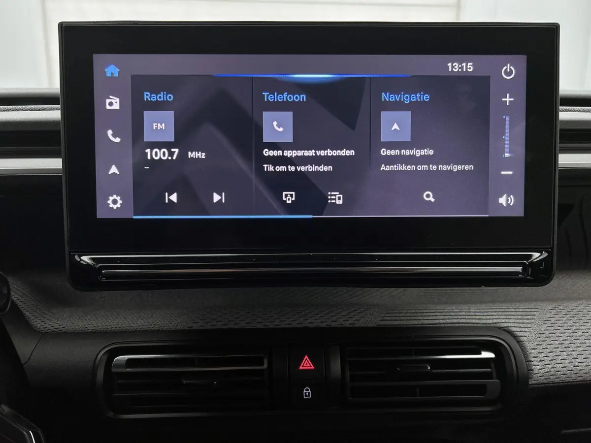 Max Comfort Range 44 kWh 113pk | Accu 96% | 3-fase laden | Lage kilometerstand | Navigatie | Achteruitrijcamera | Climate Control | Cruise Control | Parkeersensoren | Bluetooth | Draadloze A
