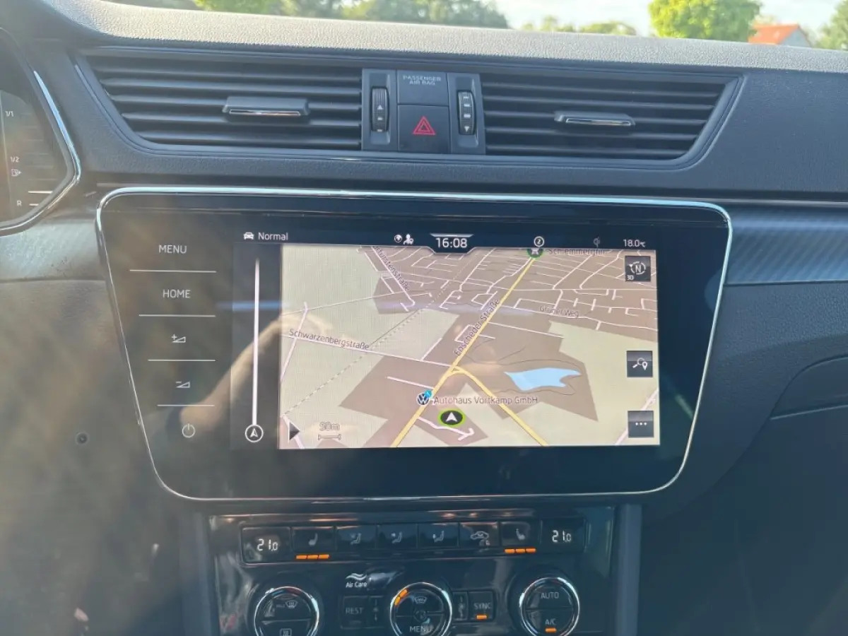 2.0 TDI DSG SPORTLINE PANO-DAK/TREKHAAK/360CAM/ELEK-KLEP/ACC/STOELVERW