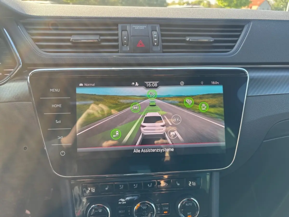 2.0 TDI DSG SPORTLINE PANO-DAK/TREKHAAK/360CAM/ELEK-KLEP/ACC/STOELVERW