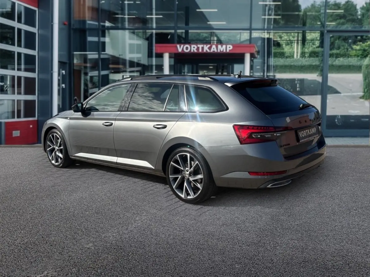 2.0 TDI DSG SPORTLINE PANO-DAK/TREKHAAK/360CAM/ELEK-KLEP/ACC/STOELVERW