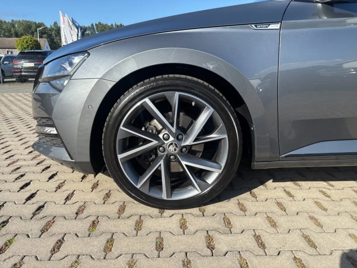 2.0 TDI DSG SPORTLINE PANO-DAK/TREKHAAK/360CAM/ELEK-KLEP/ACC/STOELVERW