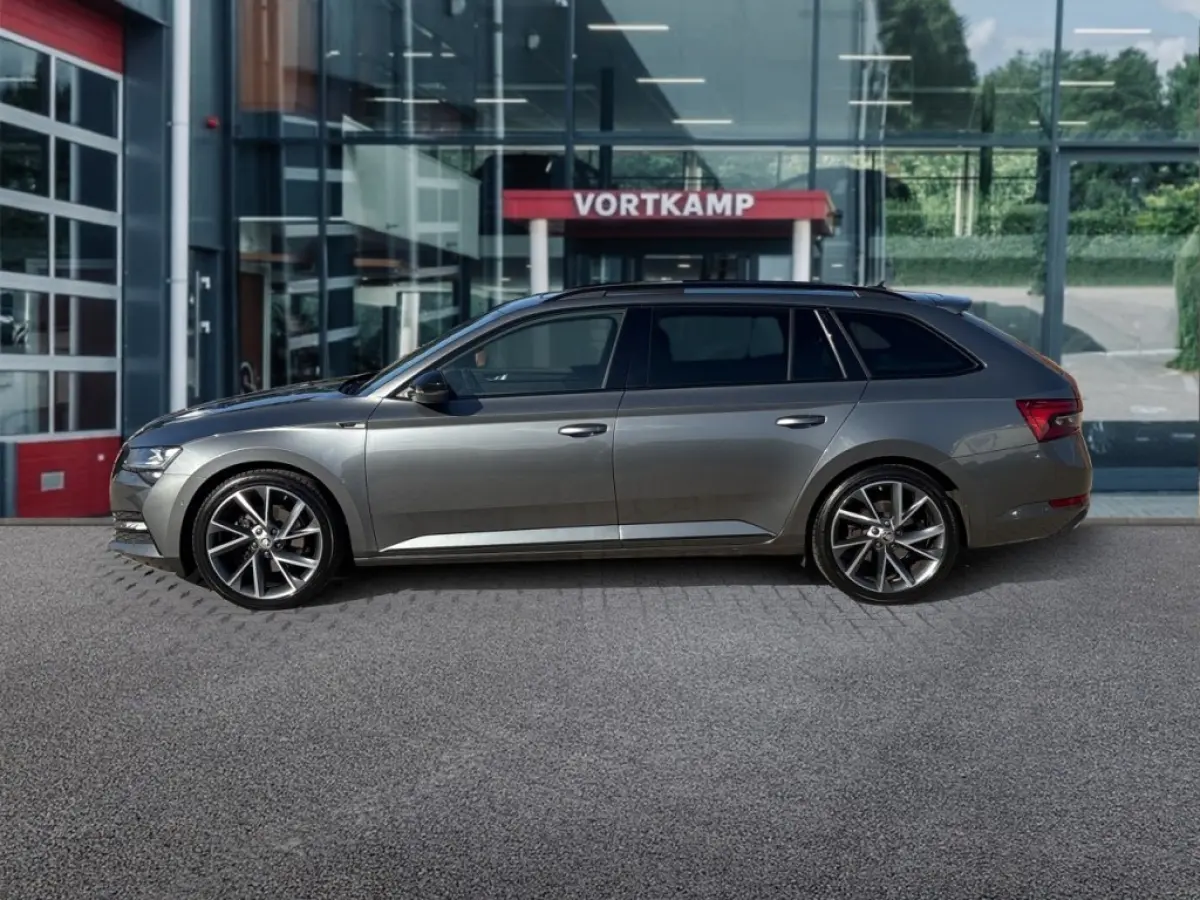 2.0 TDI DSG SPORTLINE PANO-DAK/TREKHAAK/360CAM/ELEK-KLEP/ACC/STOELVERW