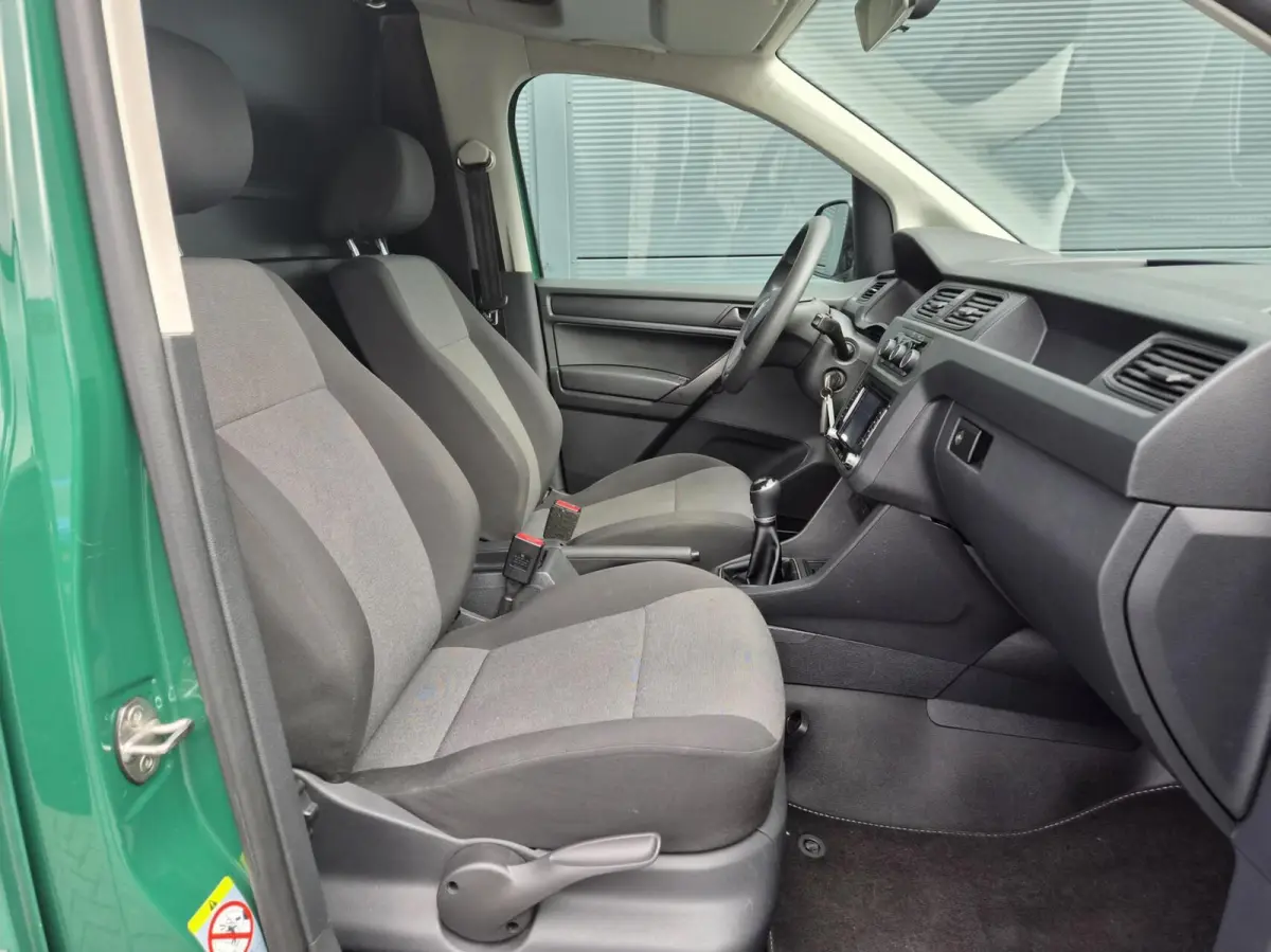 2.0 TDI L1H1 Airco Carplay 19 inch Marge