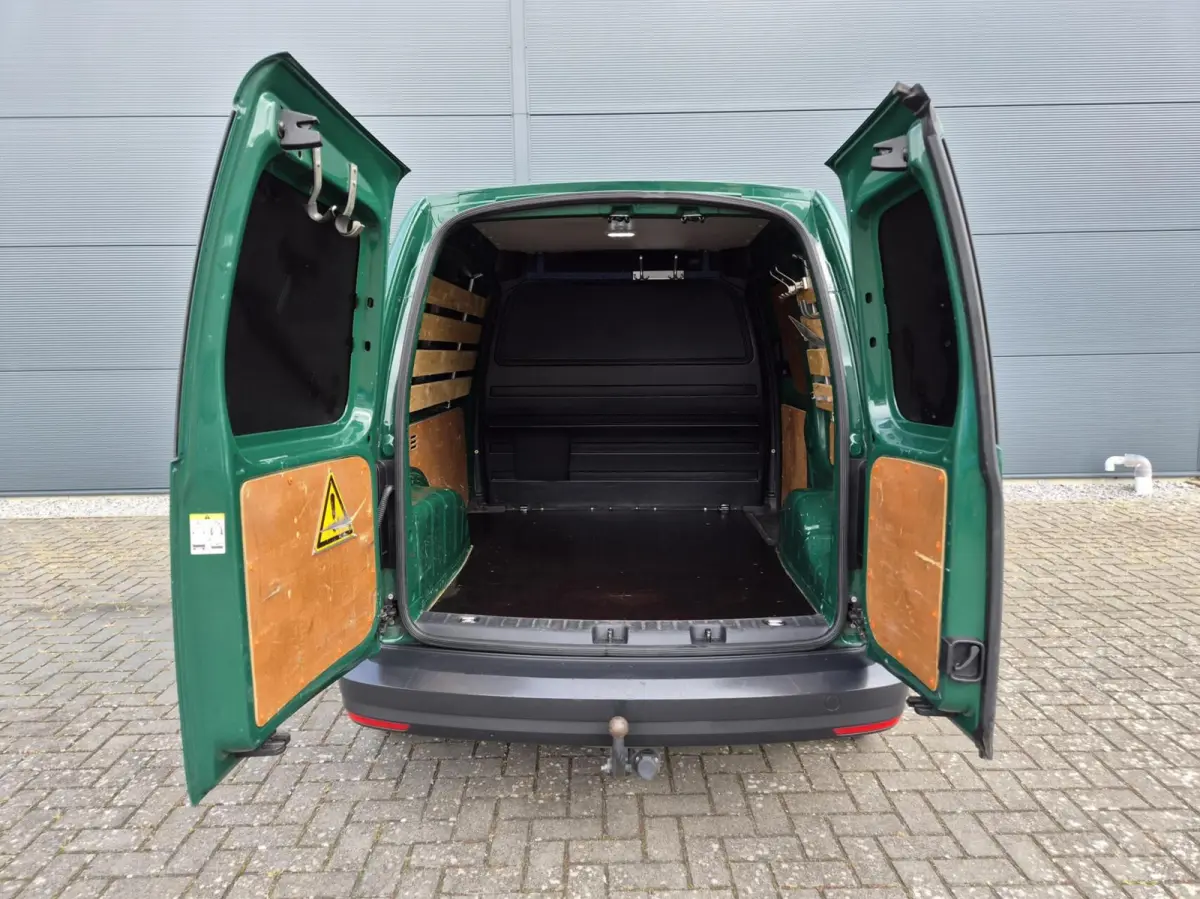 2.0 TDI L1H1 Airco Carplay 19 inch Marge