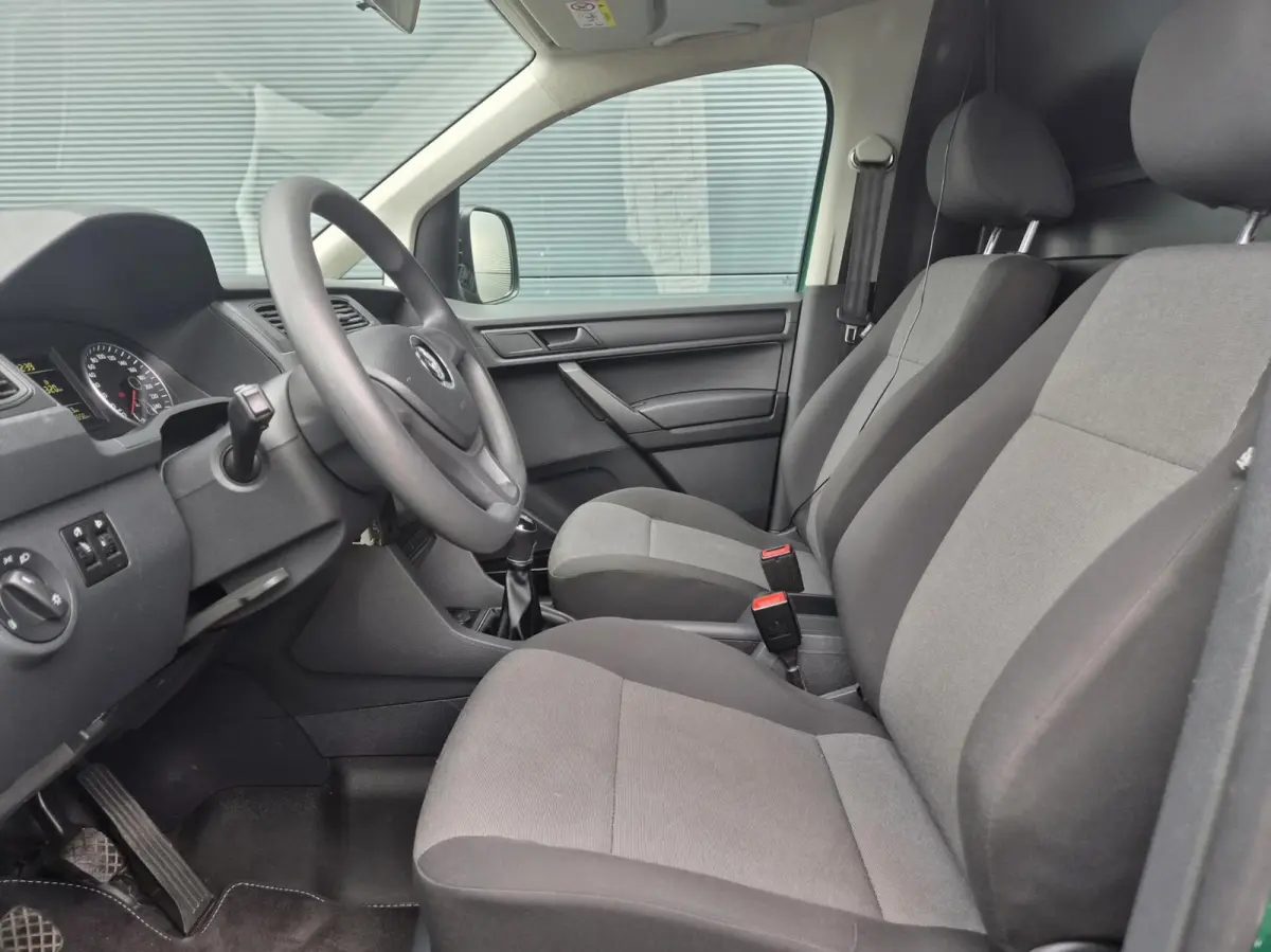 2.0 TDI L1H1 Airco Carplay 19 inch Marge