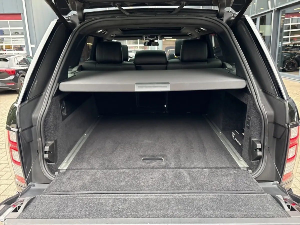 4.4 SDV8 VOGUE PANO-DAK/TREKHAAK/360CAM/ELEK-KLEP/MERIDIAN/MEM/ACC