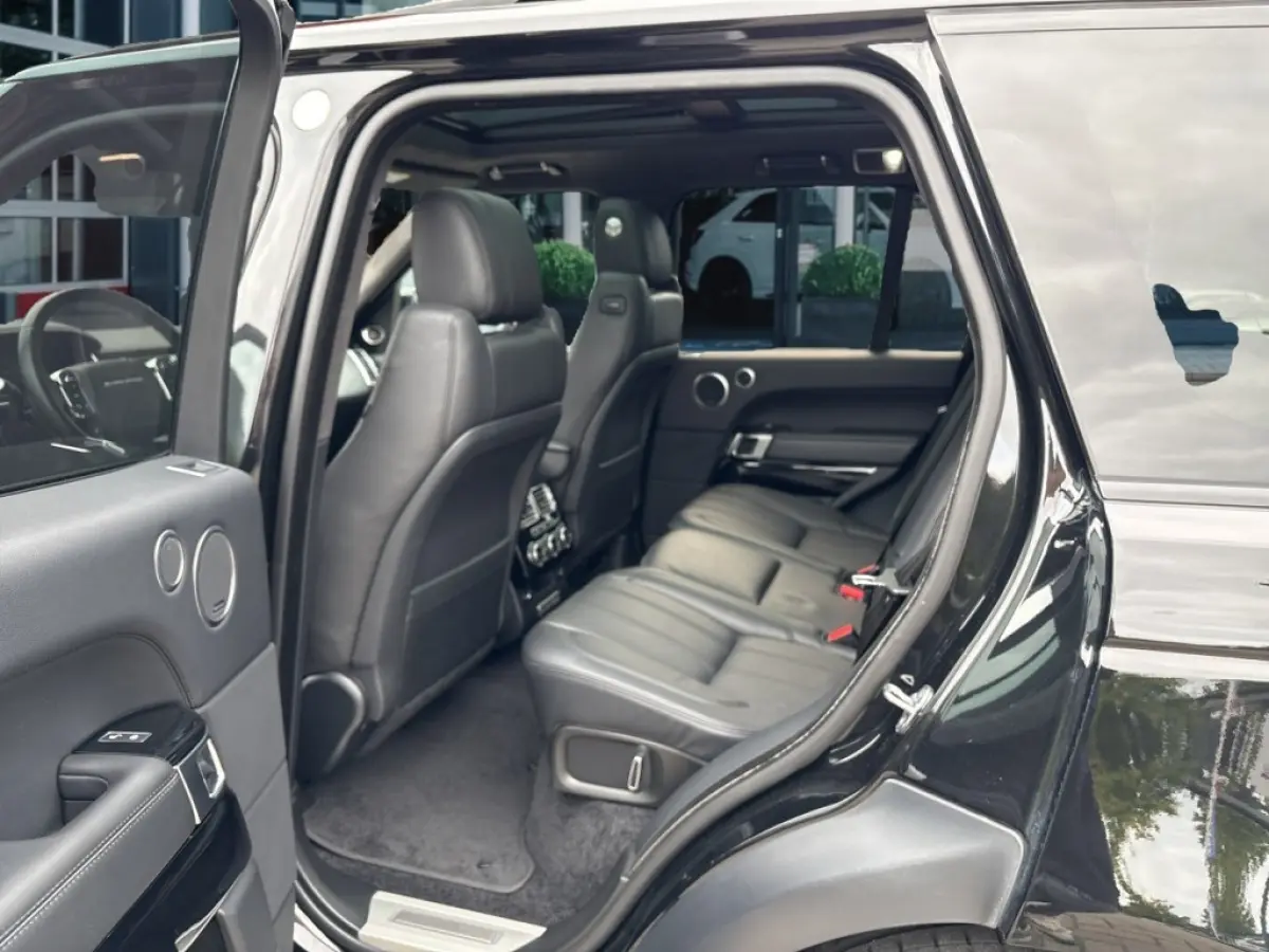 4.4 SDV8 VOGUE PANO-DAK/TREKHAAK/360CAM/ELEK-KLEP/MERIDIAN/MEM/ACC