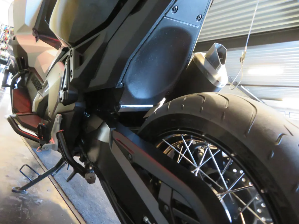 X ADV 750 ABS DCT NIEUWSTAAT!!
