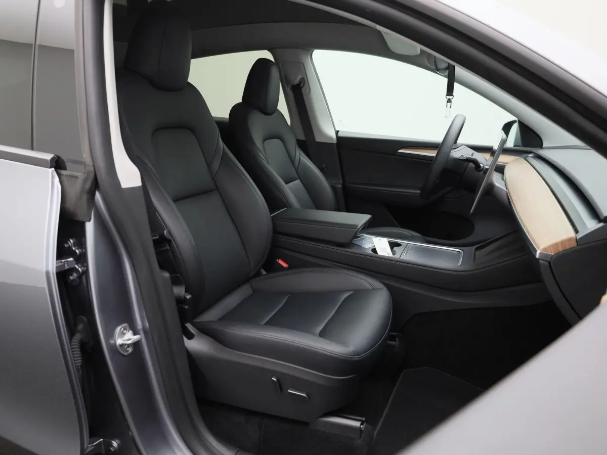 Long Range AWD 75 kWh