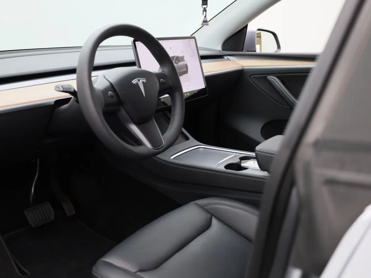 Long Range AWD 75 kWh