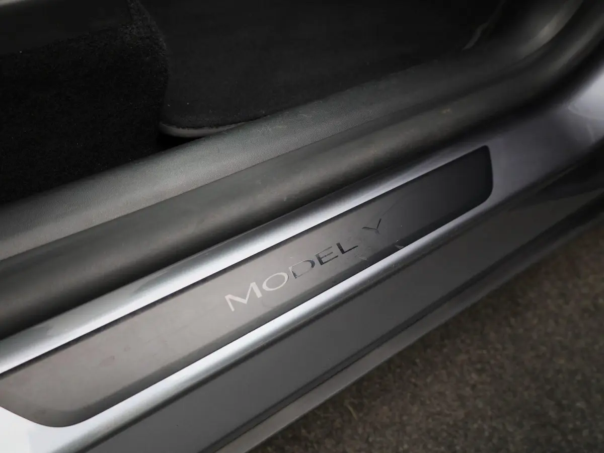 Long Range AWD 75 kWh
