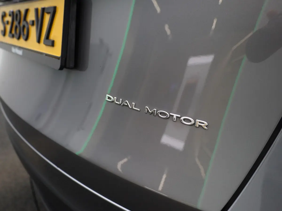 Long Range AWD 75 kWh