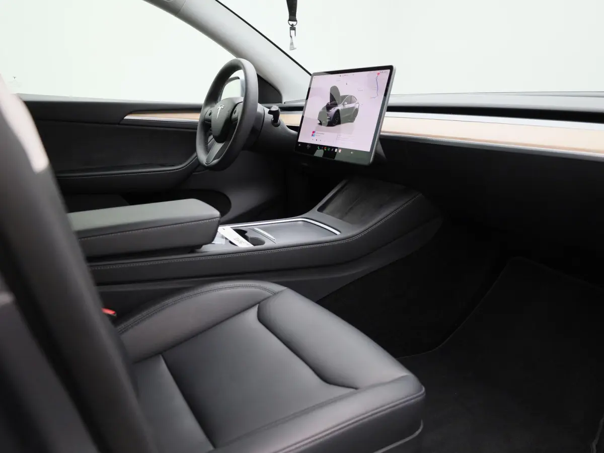 Long Range AWD 75 kWh