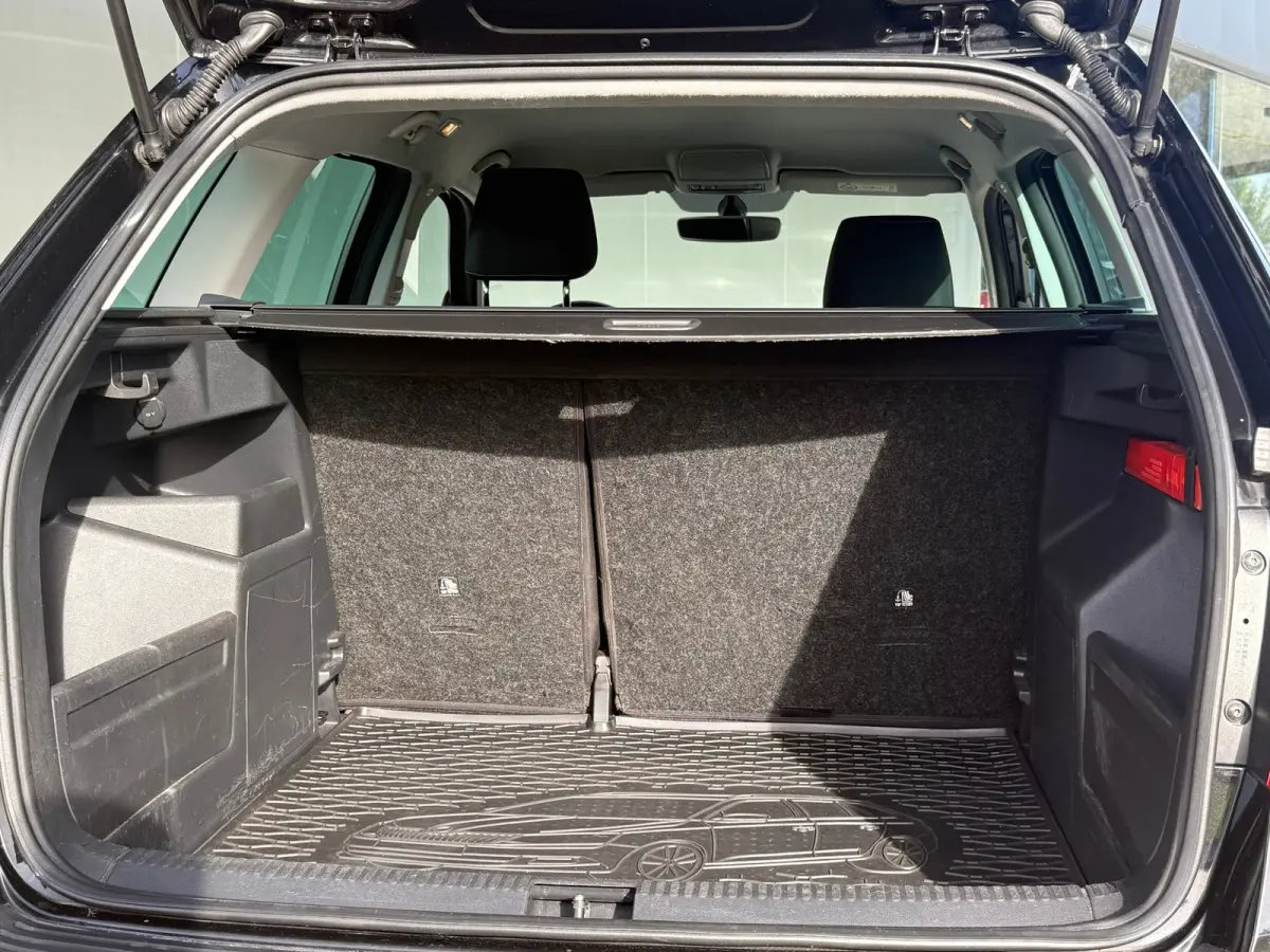 1.0 TSI 95PK Clever Navi|Carplay|PDC|16 Inch