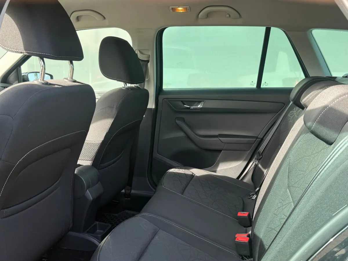 1.0 TSI 95PK Clever Navi|Carplay|PDC|16 Inch