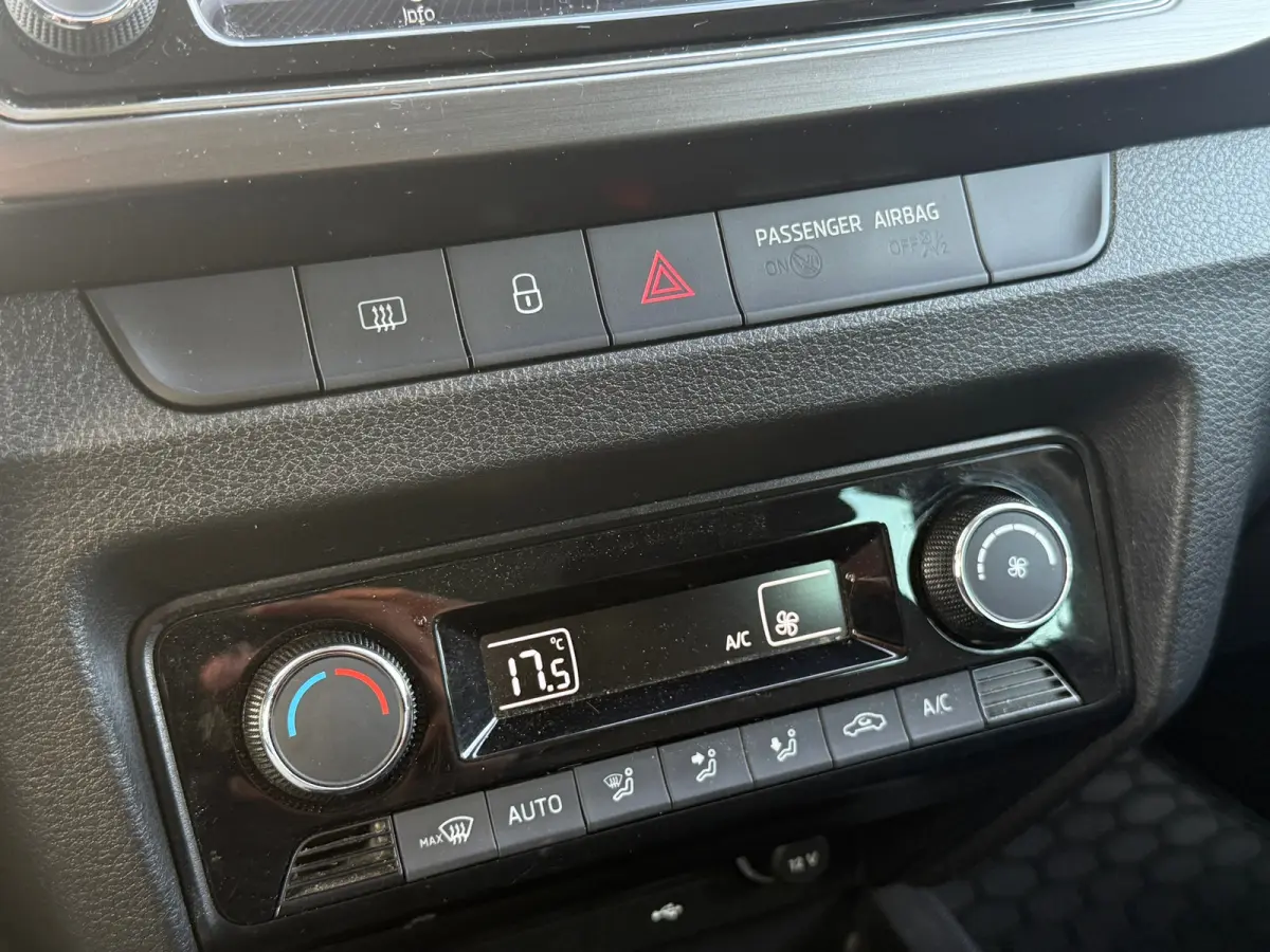 1.0 TSI 95PK Clever Navi|Carplay|PDC|16 Inch