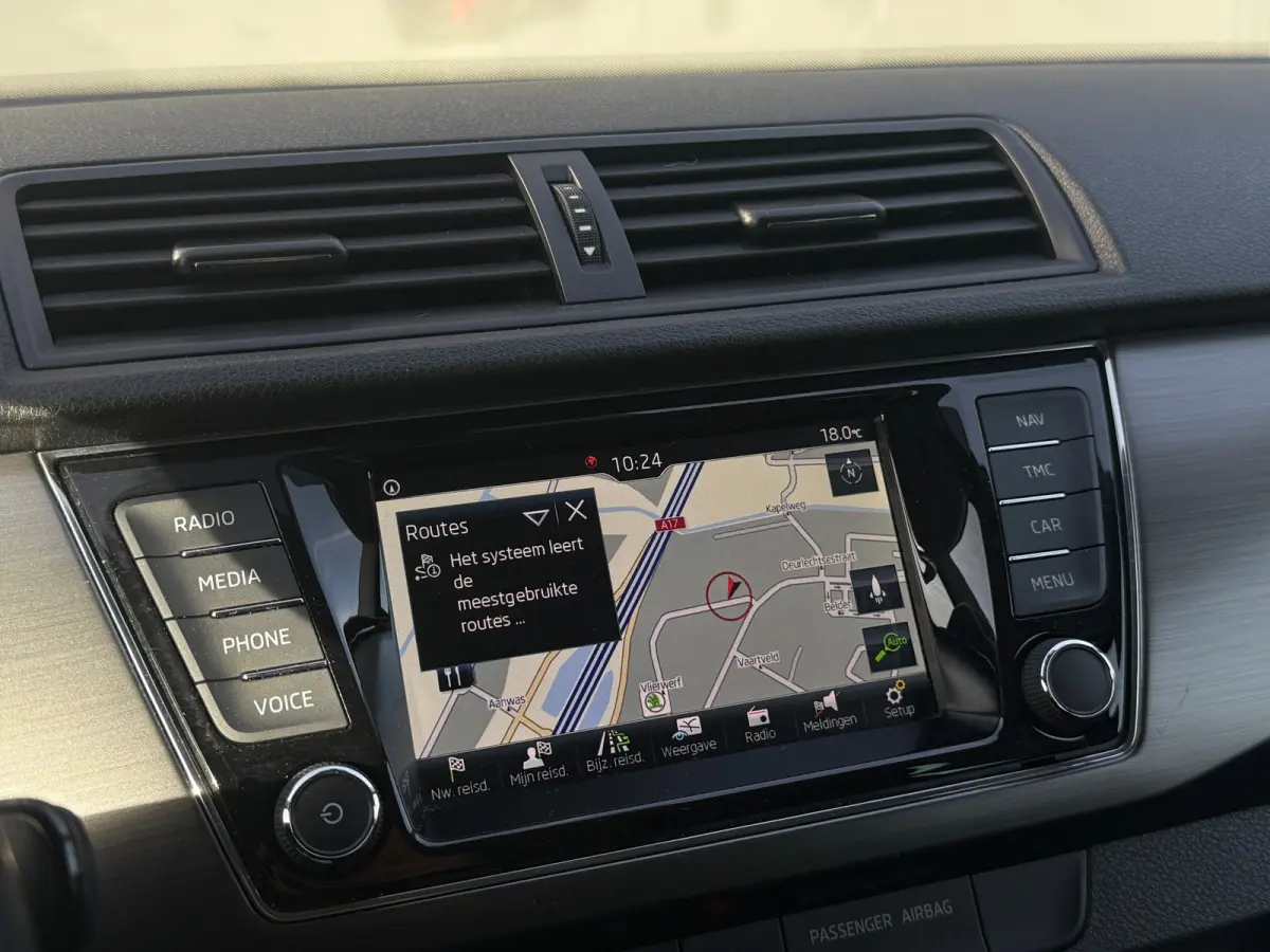 1.0 TSI 95PK Clever Navi|Carplay|PDC|16 Inch