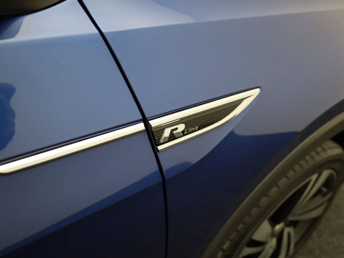 1.0 TSI Style Business R | Camera | Keyless | Trekhaak | Stoelverwarming | Apple / Android | Prijs Rijklaar!!