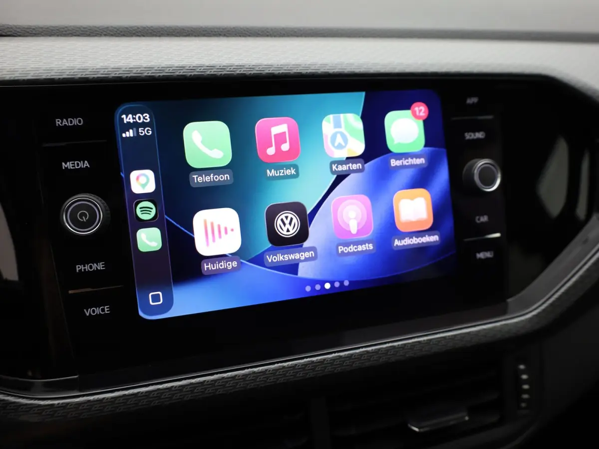 1.0 TSI Style Business R | Camera | Keyless | Trekhaak | Stoelverwarming | Apple / Android | Prijs Rijklaar!!