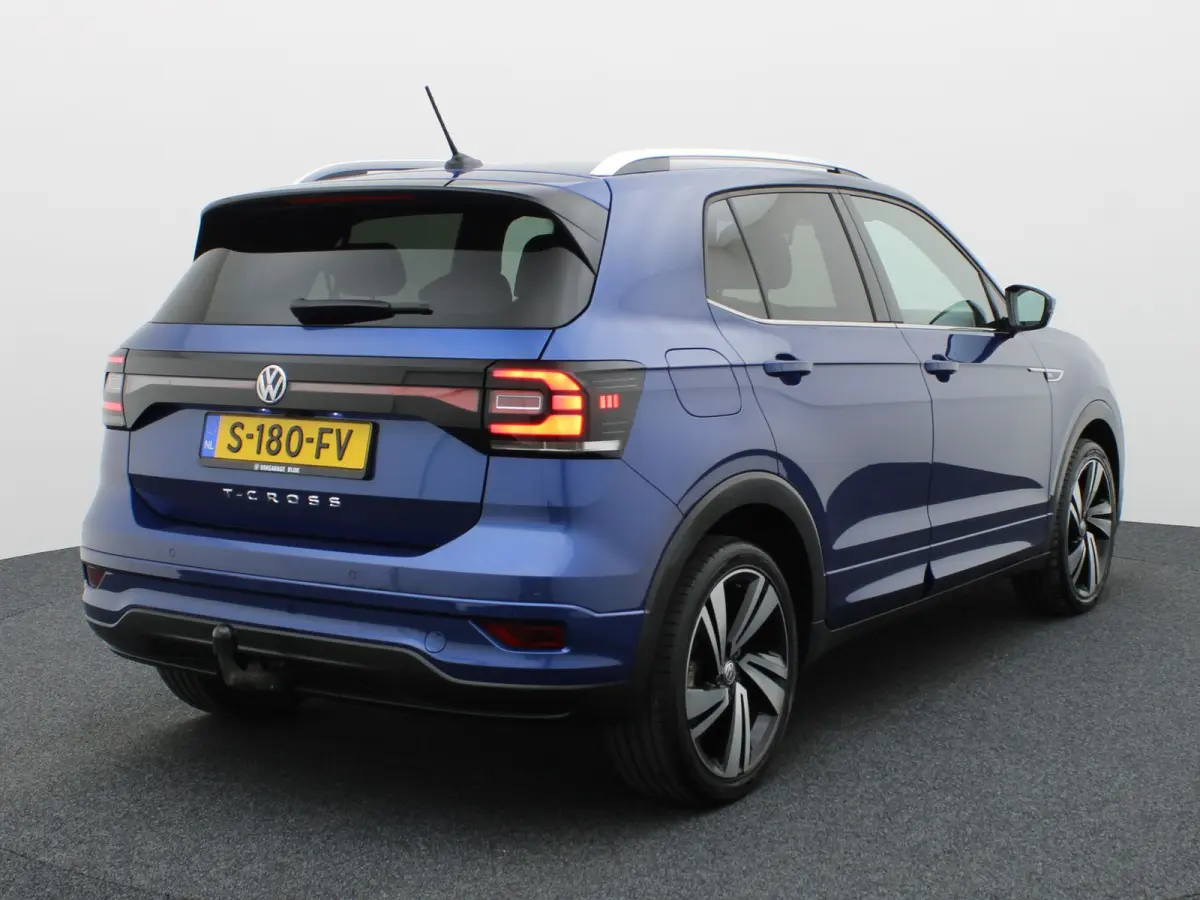 1.0 TSI Style Business R | Camera | Keyless | Trekhaak | Stoelverwarming | Apple / Android | Prijs Rijklaar!!